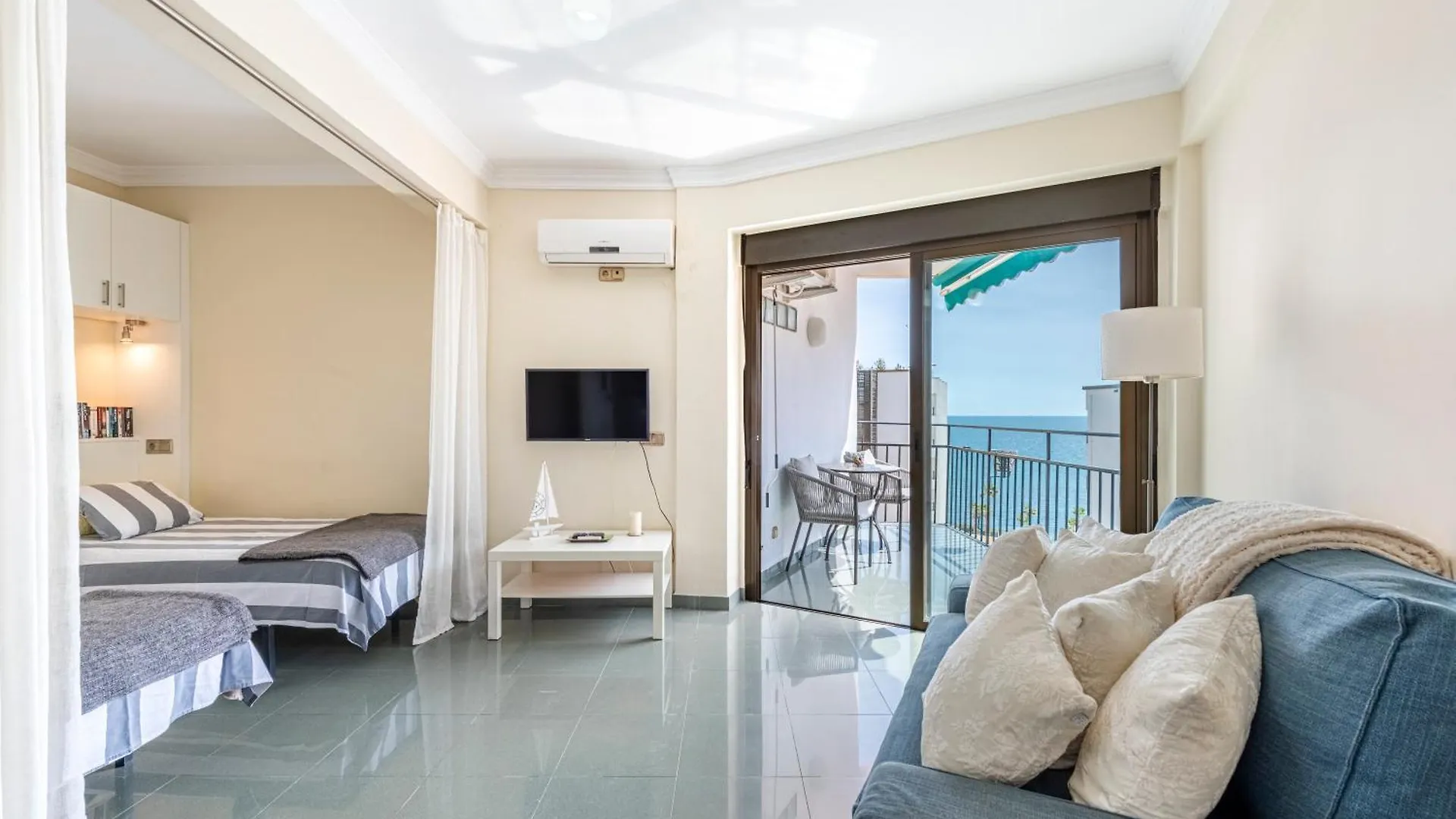 Apartment In Marbella Centre Frontbeach