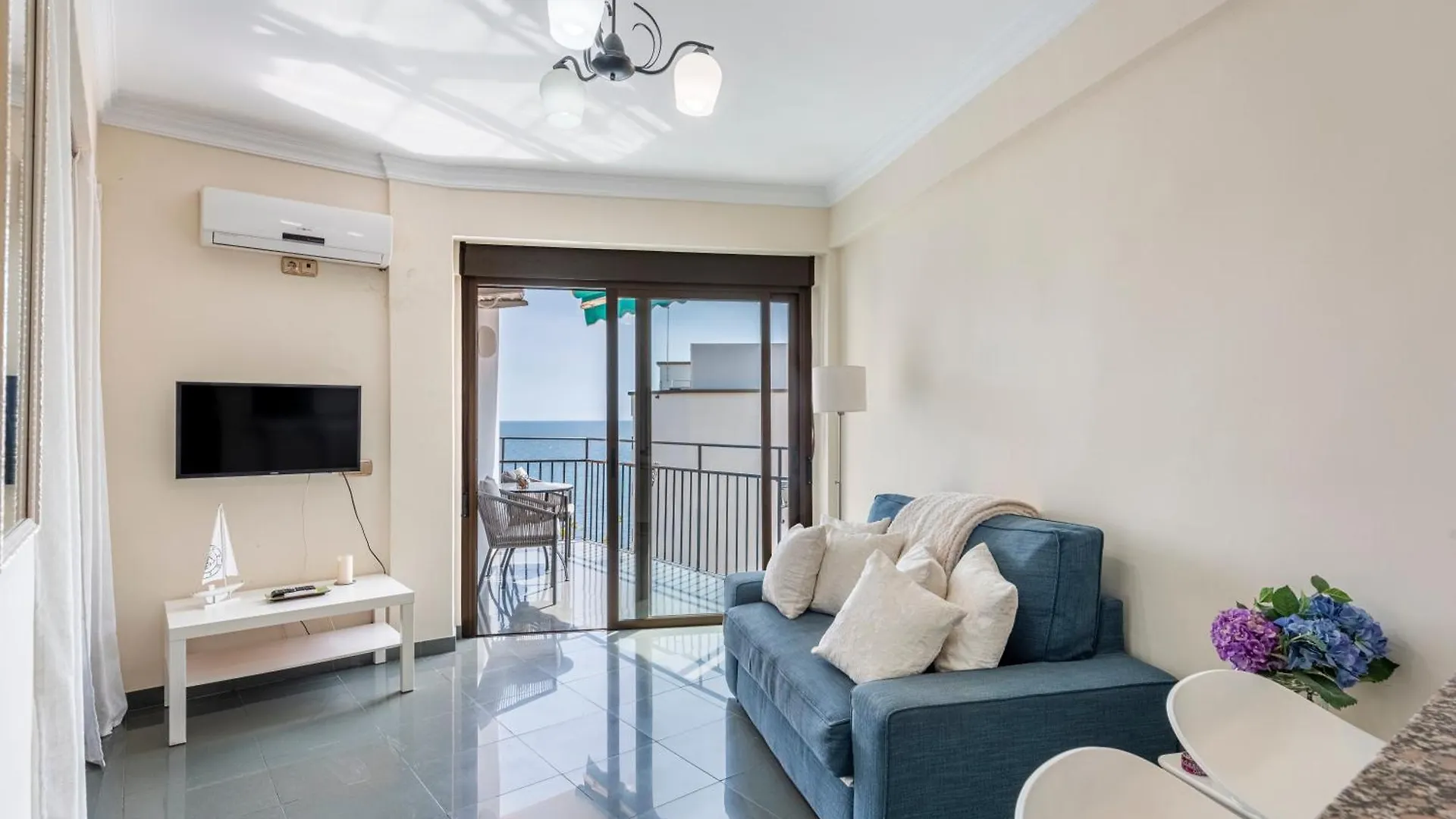 Apartment In Marbella Centre Frontbeach